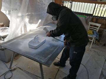 洗面ボウル再塗装の光景